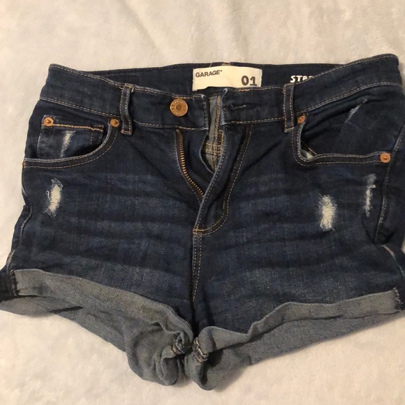 (01) blue jean shorts from garage - Picture 1 of 2